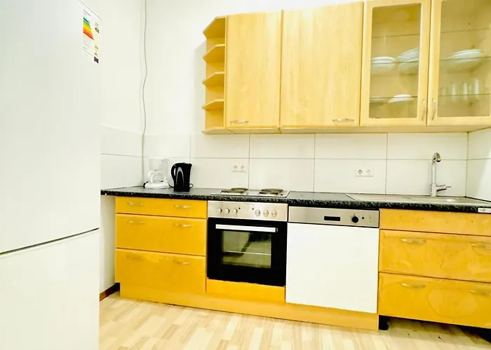 4br For 8 Guests Near Fac Platz Apartment *