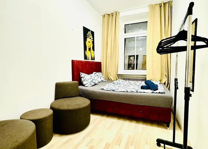 4br For 8 Guests Near Fac Platz Apartment